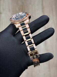 Rolex GMT-Master II 40 Root Beer Black Oyster 2019 Preowned 126715CHNR