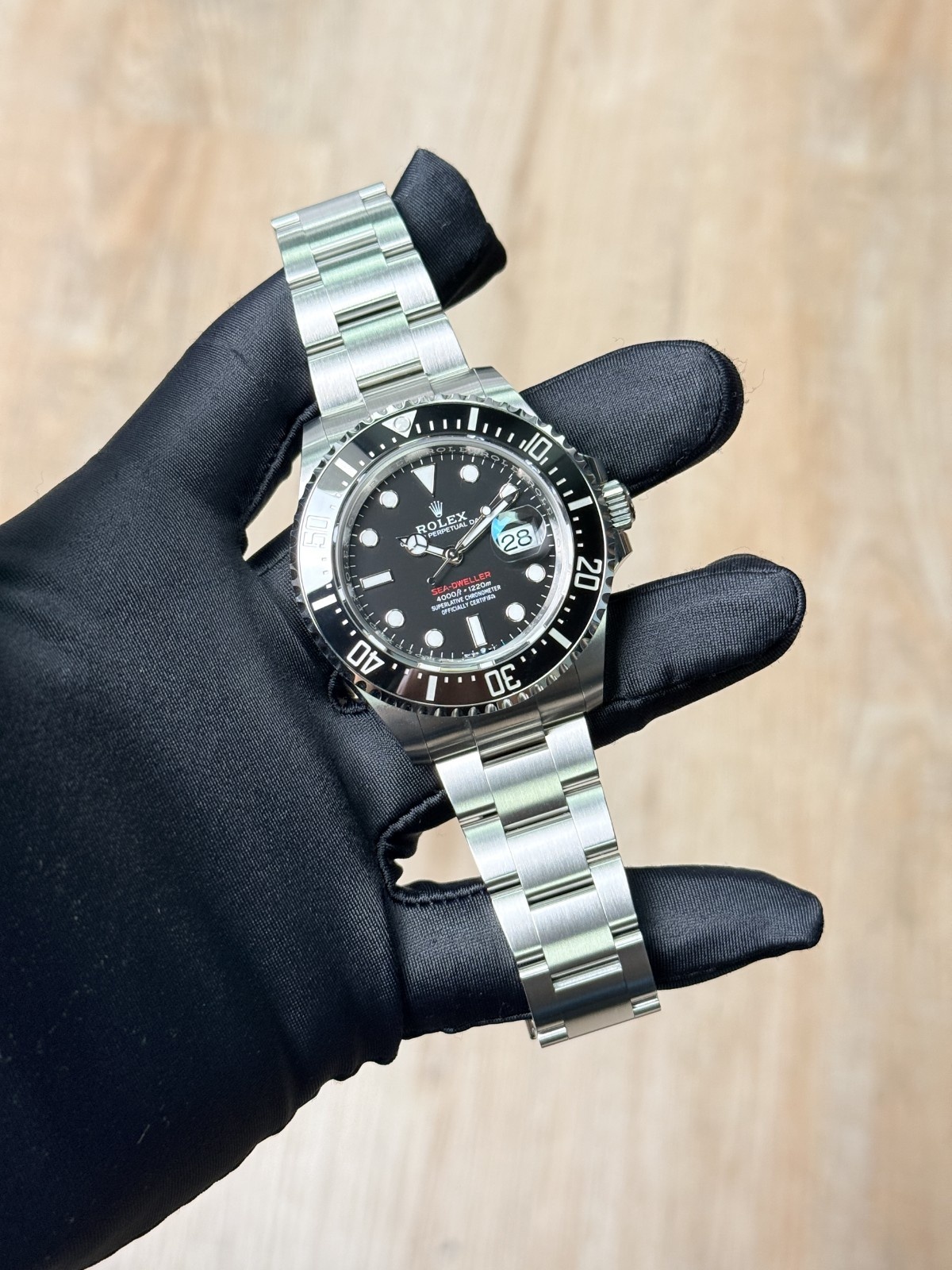 Rolex Sea-Dweller 43 Black/Black Oyster Preowned 2024 126600