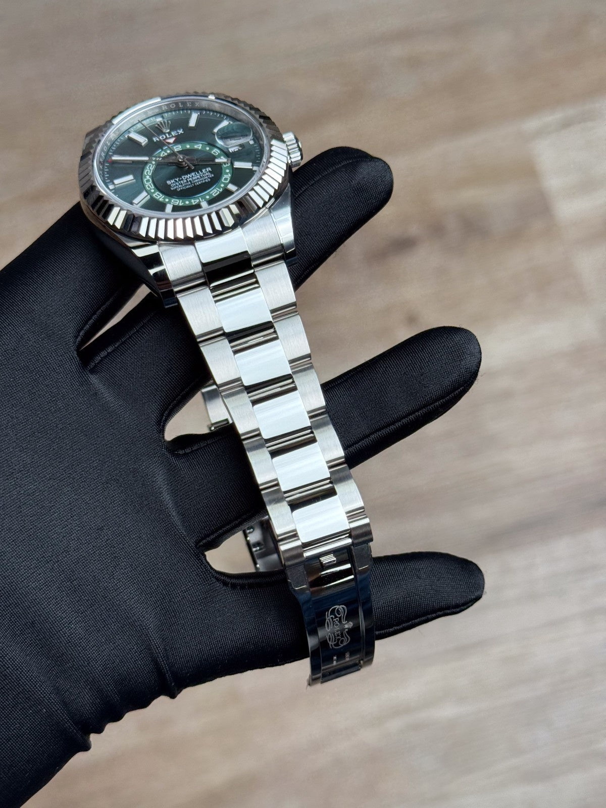 Rolex Sky-Dweller 42 Mint Green Index Fluted Oyster 2026 Unworn 336934
