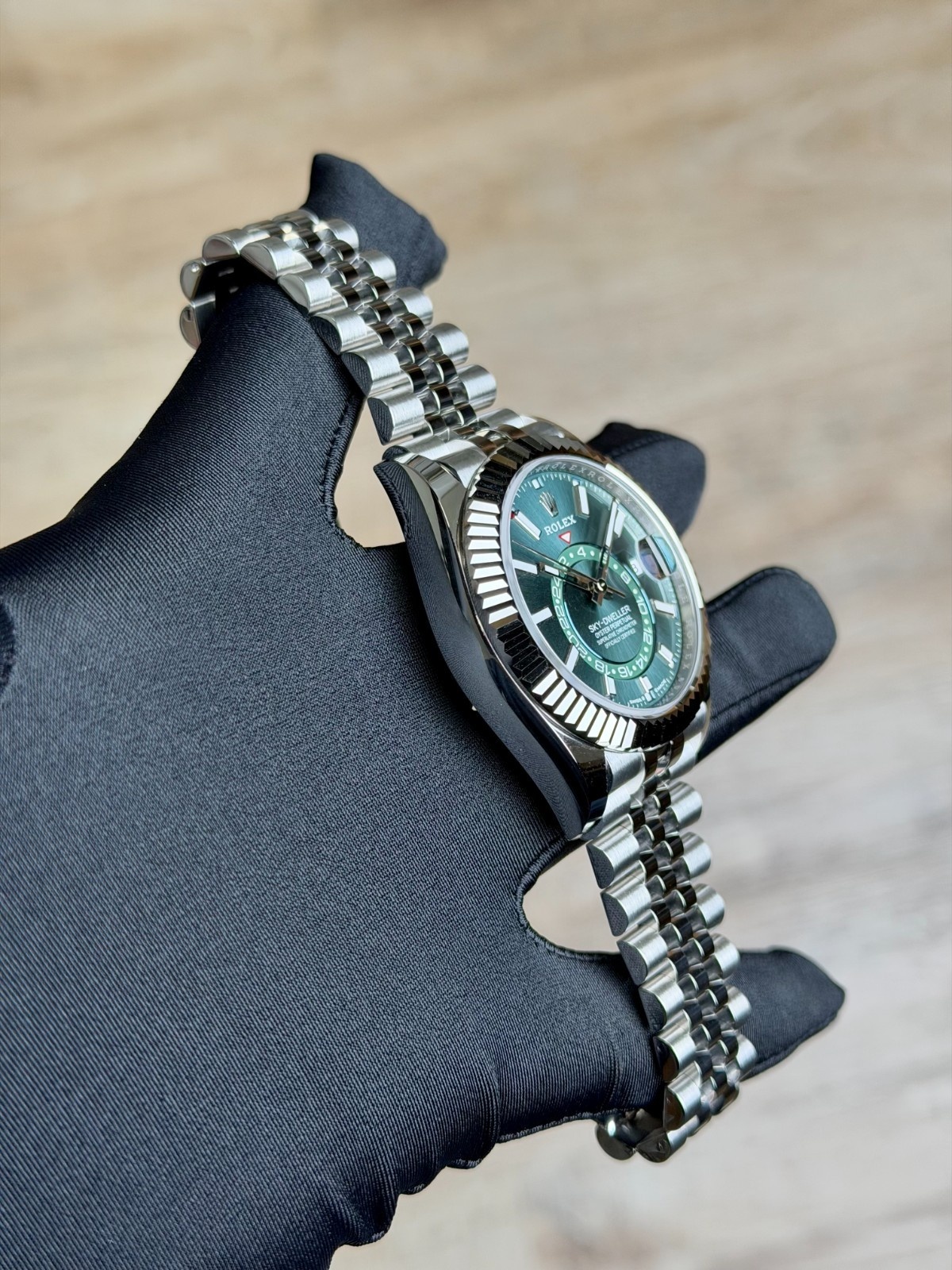 Rolex Sky-Dweller 42 Mint Green Index Fluted Jubilee 2026 Unworn 336934
