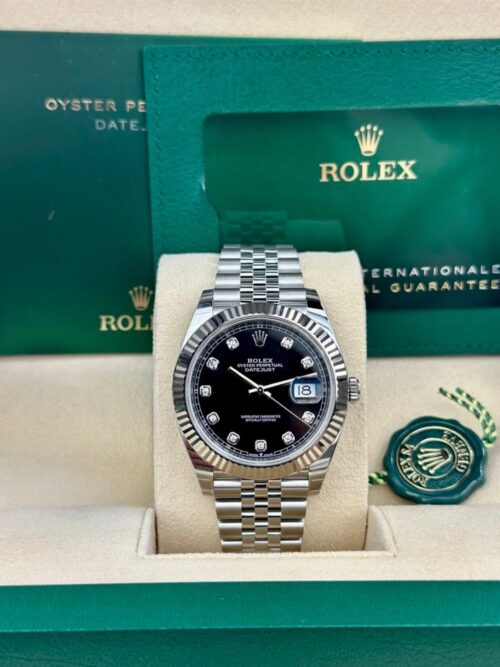 Rolex Datejust 41 Black Diamond Fluted Jubilee 2026 Unworn 126334
