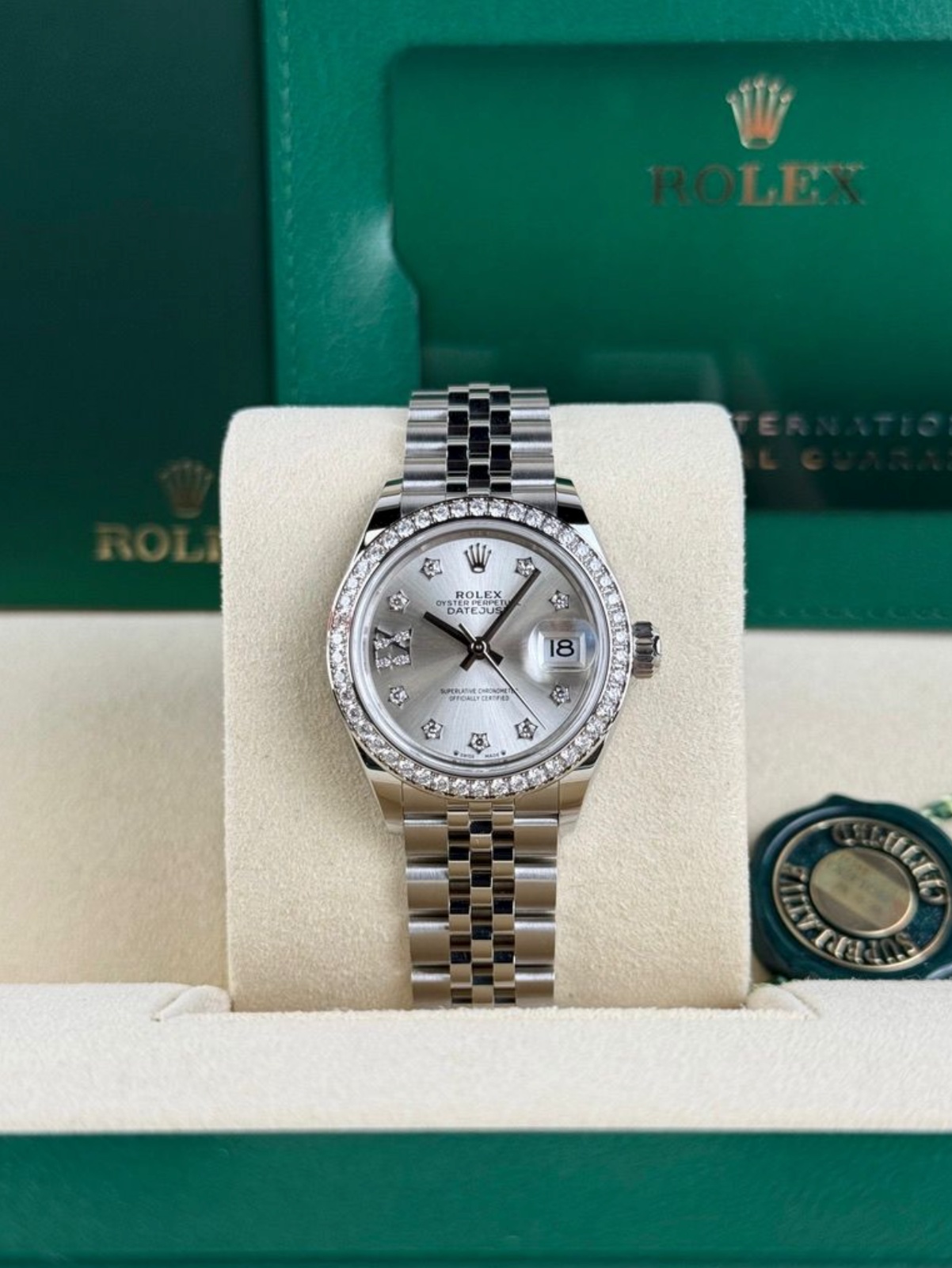 Rolex Datejust 28 Silver Star Diamond Bezel Jubilee 2026 Unworn 279384RBR