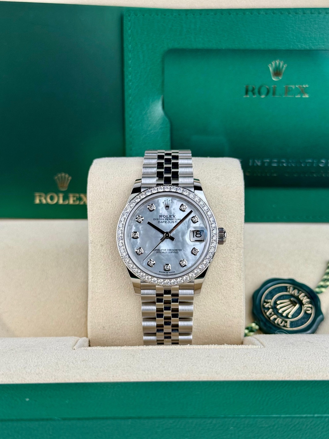 Rolex Datejust 31 MOP Pearl Diamond Bezel Jubilee 2026 Unworn 278384RBR