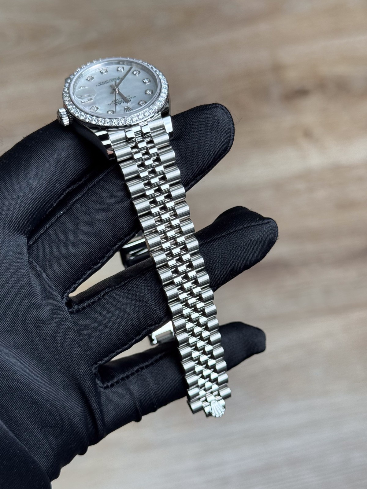 Rolex Datejust 31 MOP Pearl Diamond Bezel Jubilee 2026 Unworn 278384RBR